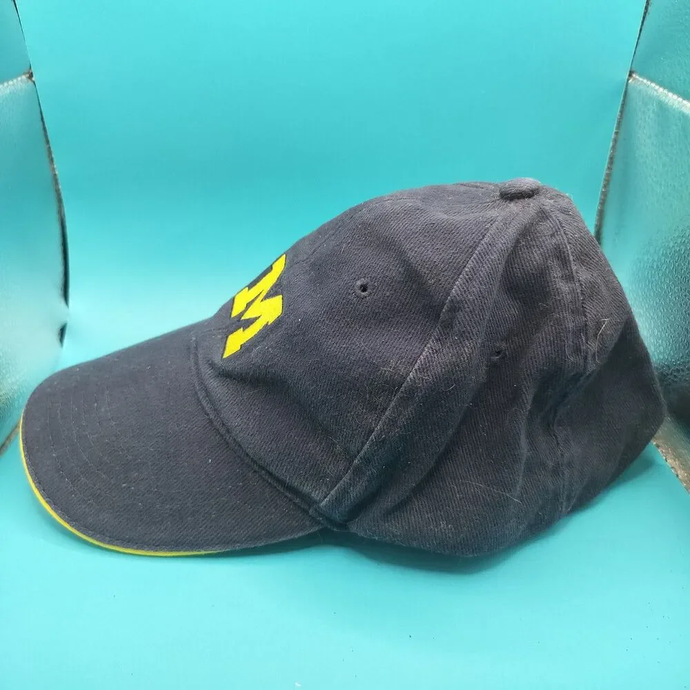 University of Michigan Wolverines NCAA Adjustable Baseball Cap Hat Vintage